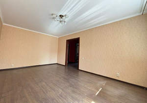 3-к квартира, вторичка, 88м2, 1/10 этаж